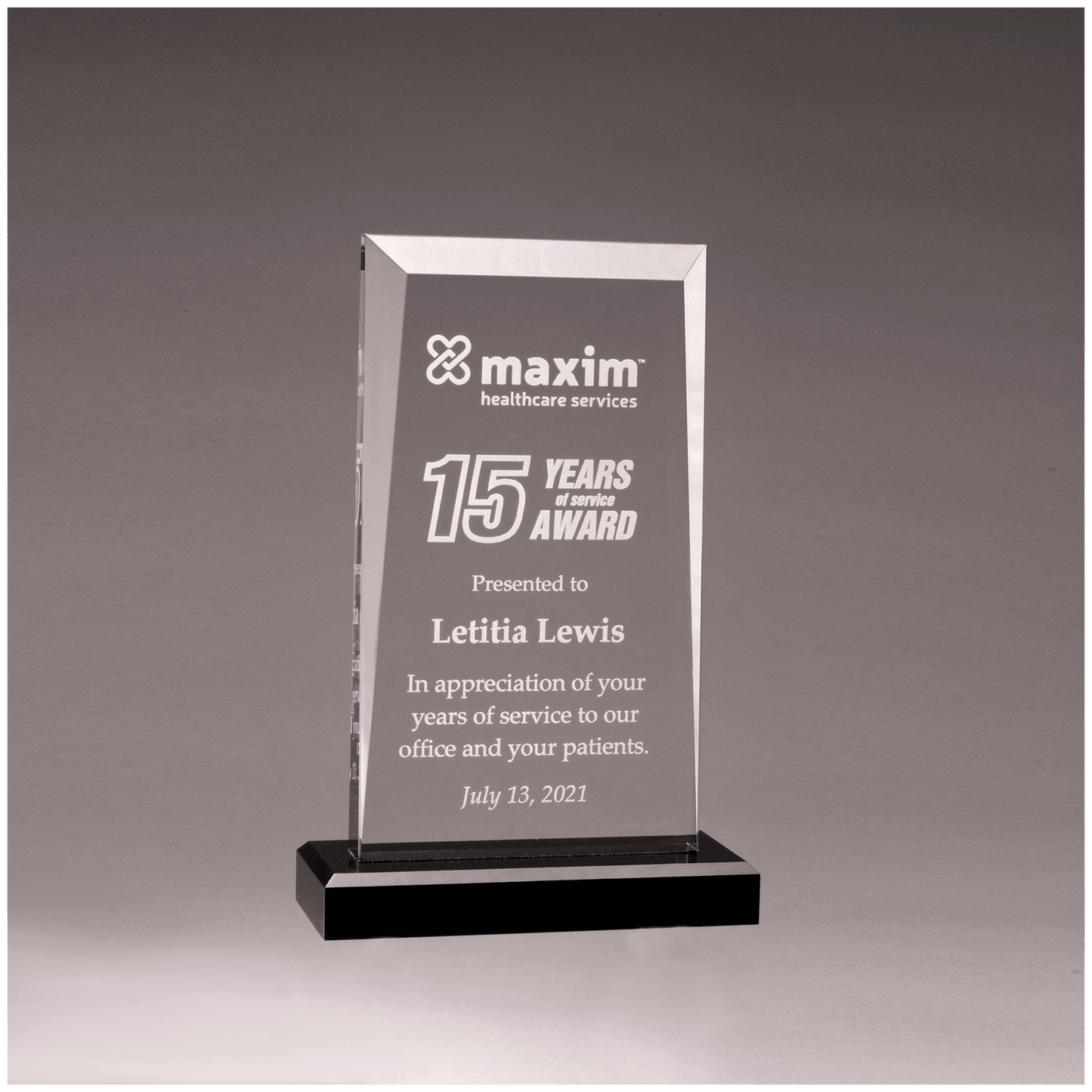 Apex Series Clear Acrylic Award - 5" x 7¾" - Black