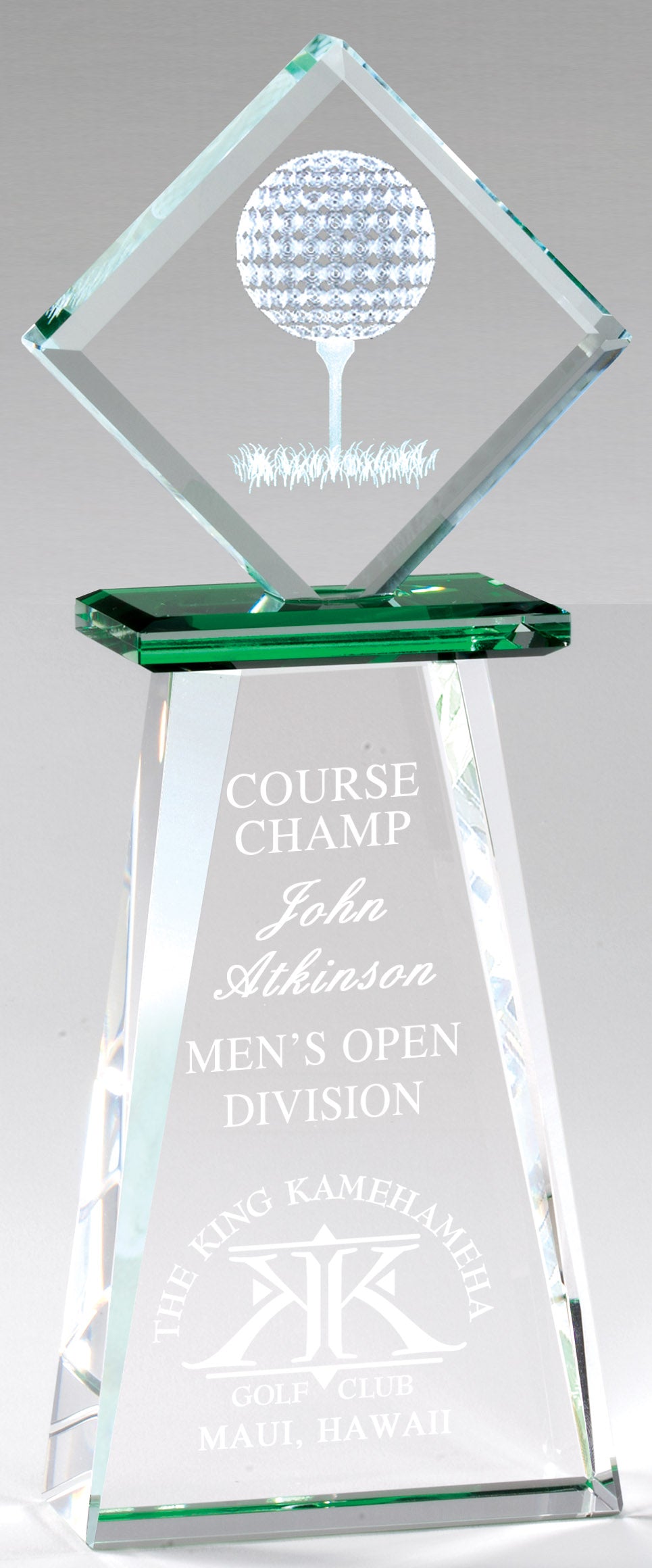 Diamond-cut crystal with a 3D golf ball and tee inside, 9½" size