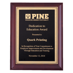 Cherry Finish Plaque with Gold and Black Florentine Plate 7x9