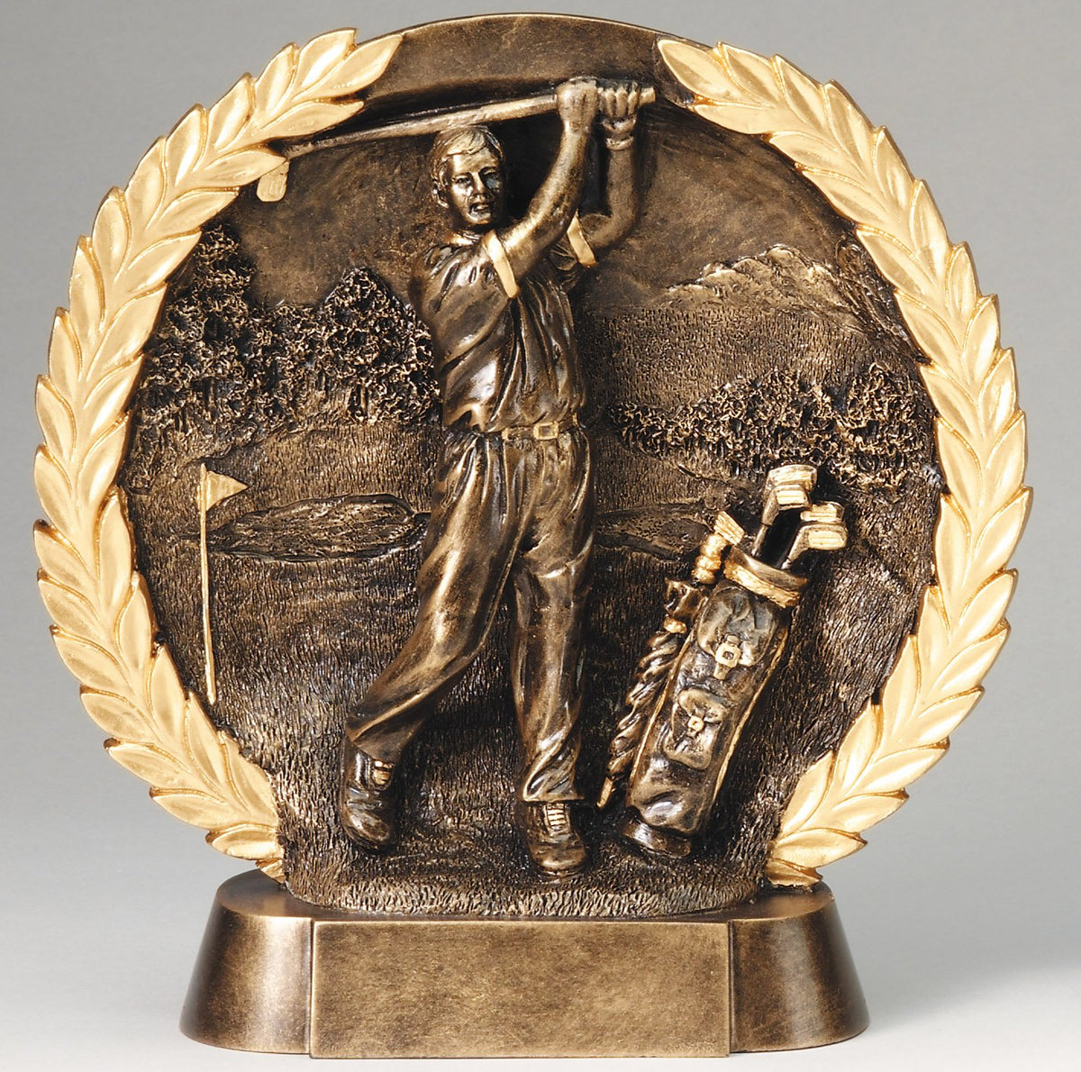 Bronze-finish circular plate with a golfer in high relief – Male
